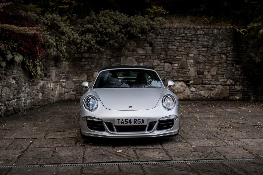 2015 Porsche 991 Carrera - Image 3 of 31
