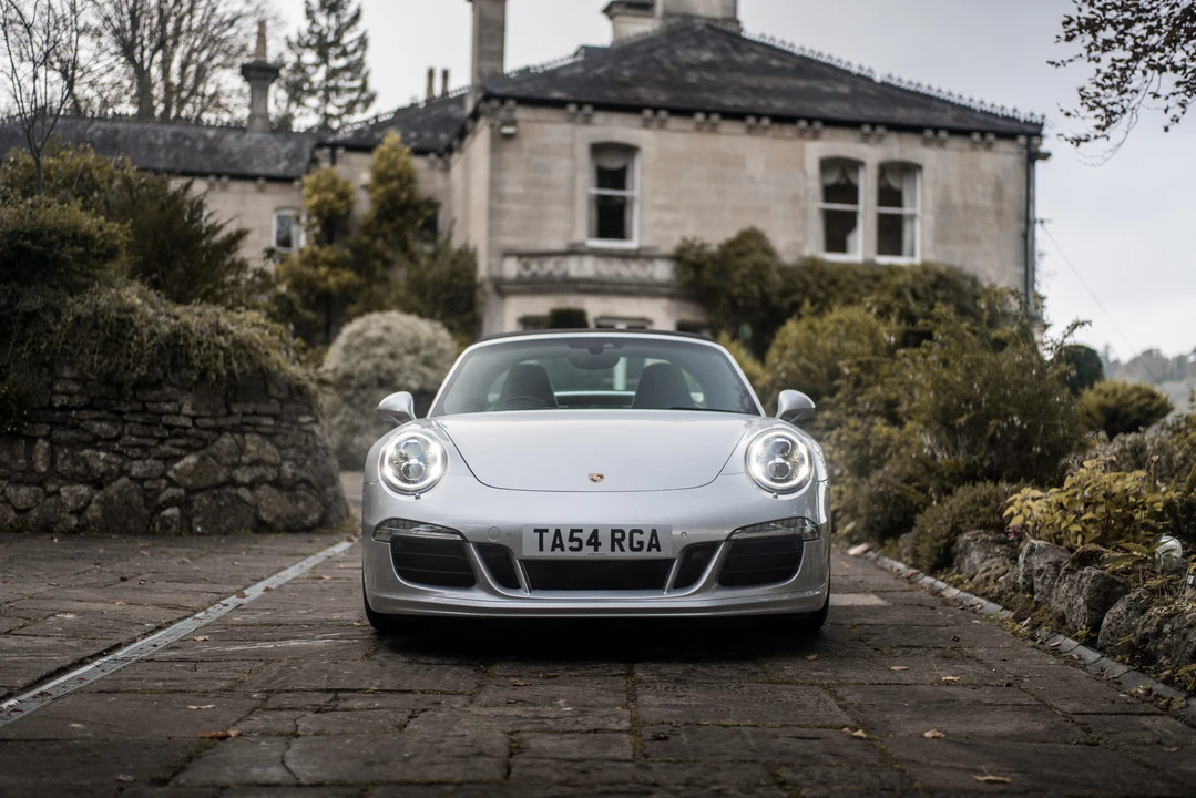 2015 Porsche 991 Carrera - Image 11 of 31