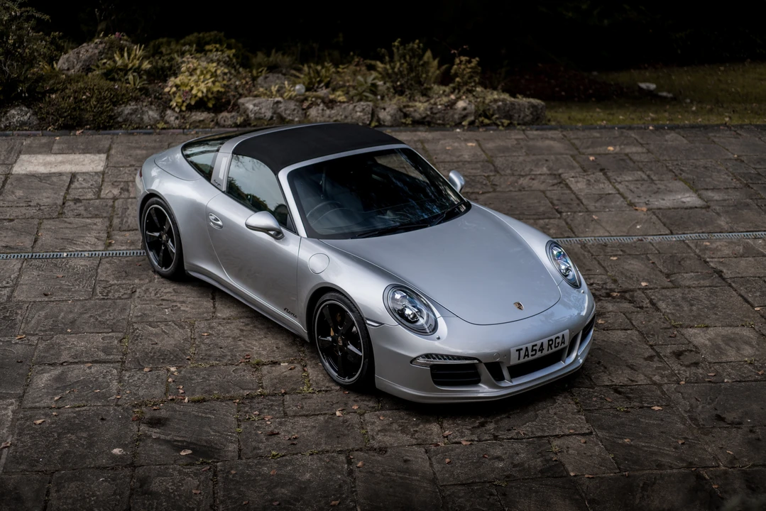 2015 Porsche 991 Carrera - Image 12 of 31