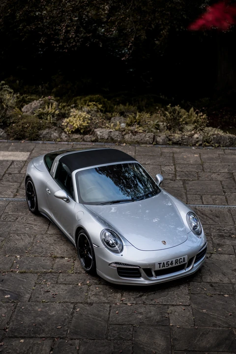 2015 Porsche 991 Carrera - Image 29 of 31
