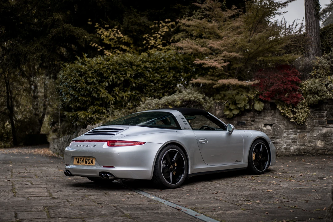 2015 Porsche 991 Carrera - Image 13 of 31