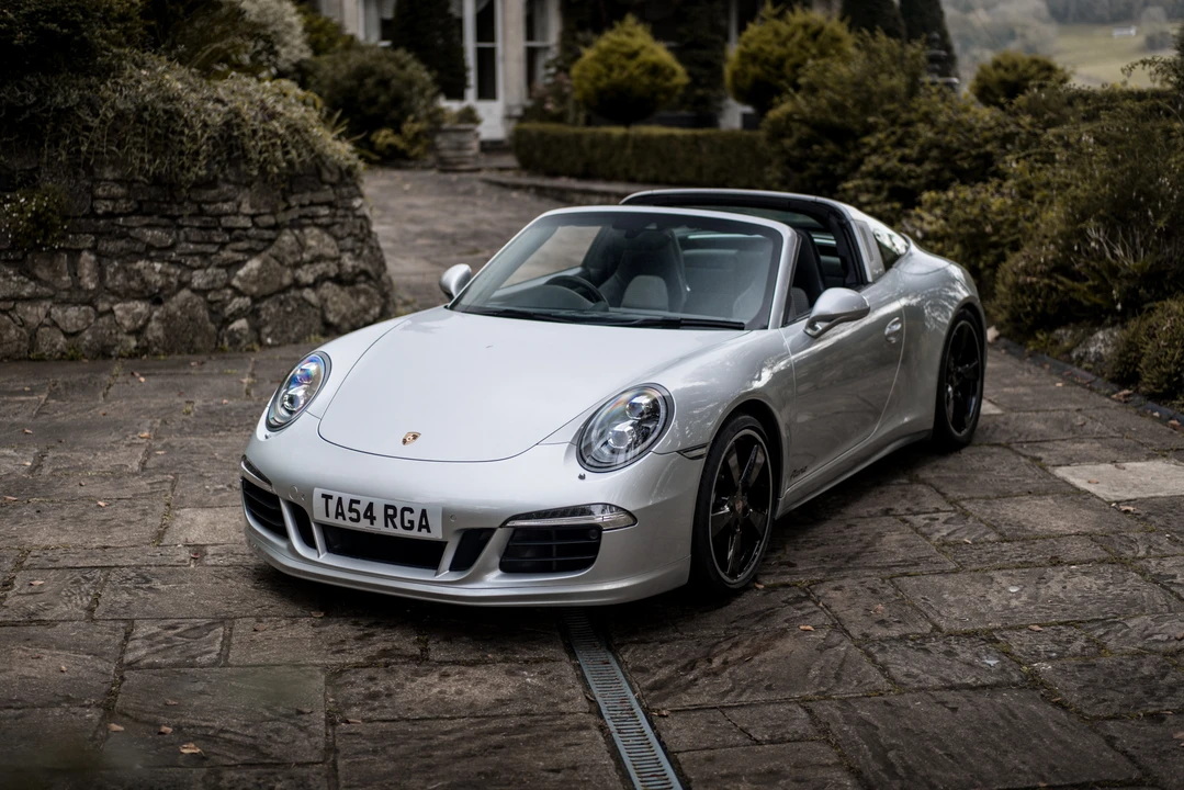 2015 Porsche 991 Carrera - Image 15 of 31