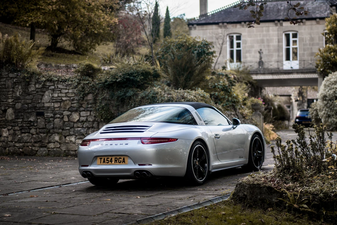 2015 Porsche 991 Carrera - Image 19 of 31