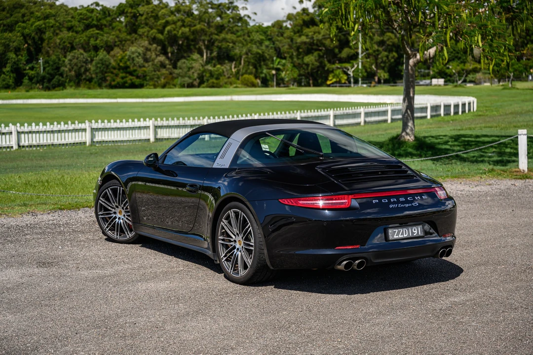 2015 Porsche 991 Targa 4 & 4S - Image 12 of 31