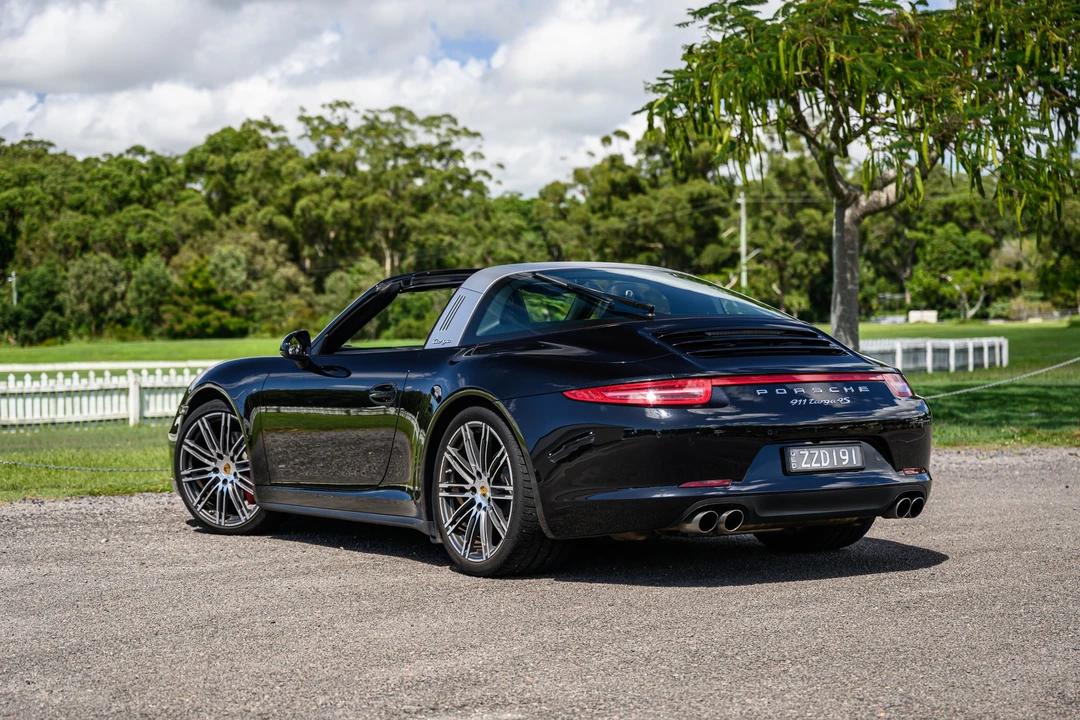 2015 Porsche 991 Targa 4 & 4S - Image 15 of 31