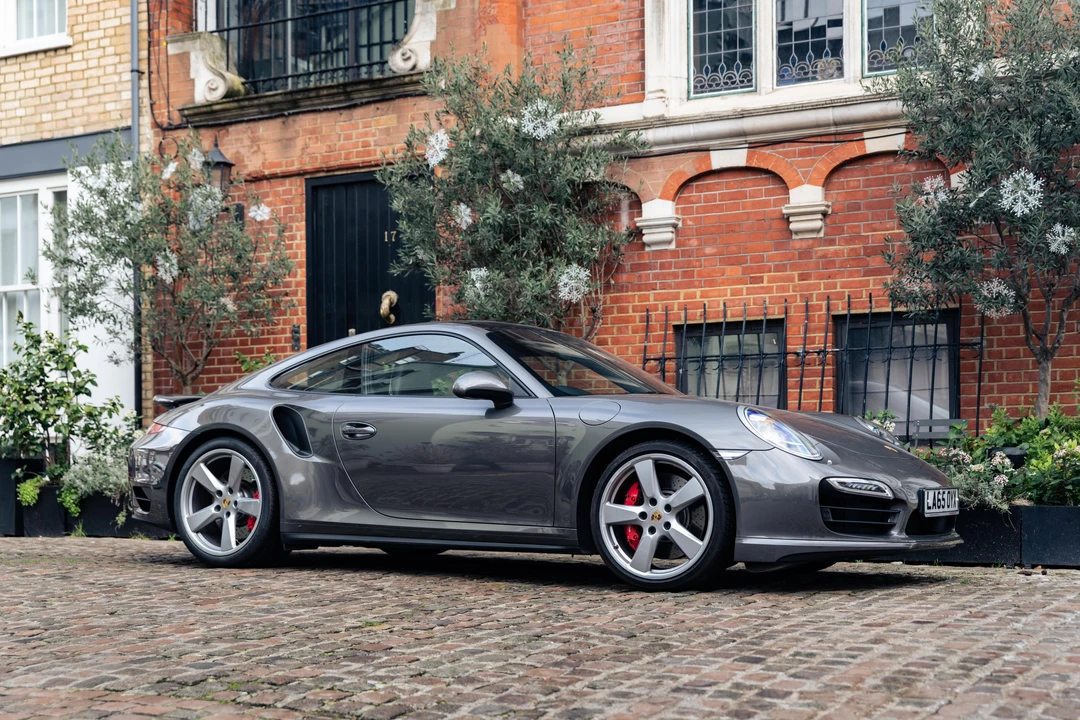 2015 Porsche 991 Turbo - Image 18 of 31