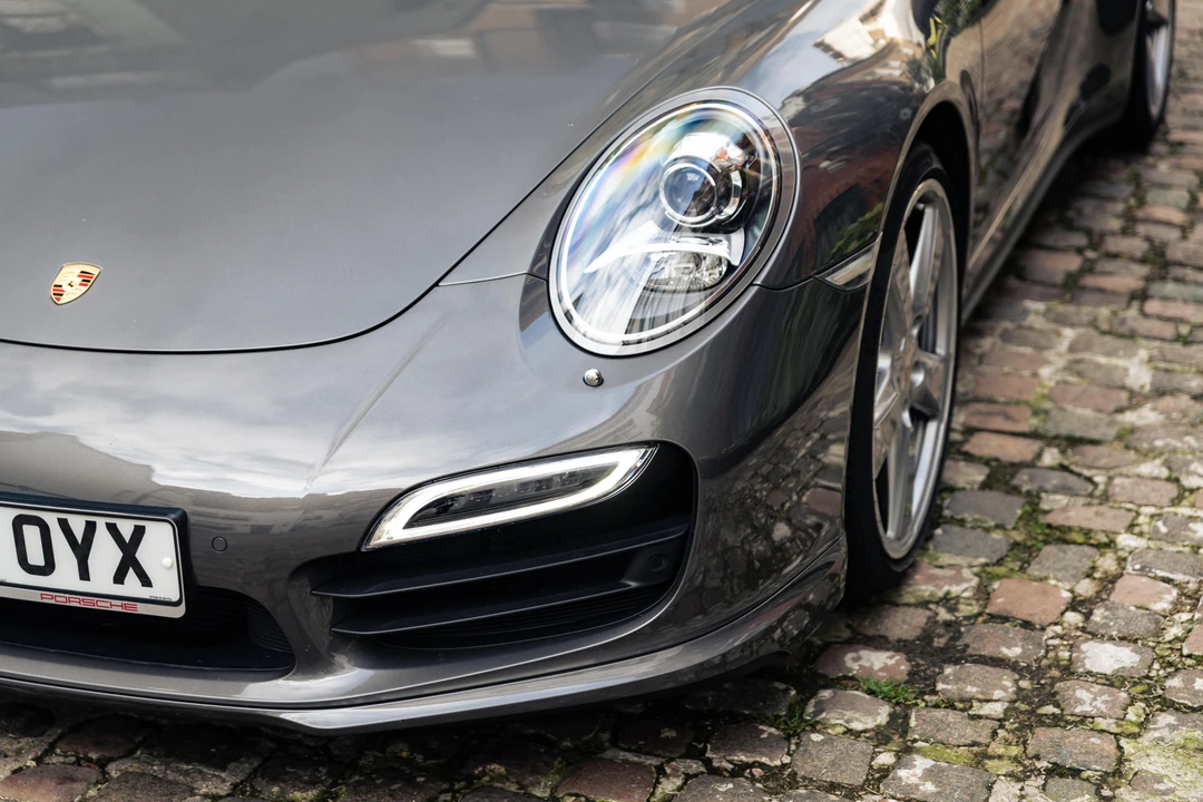 2015 Porsche 991 Turbo - Image 27 of 31