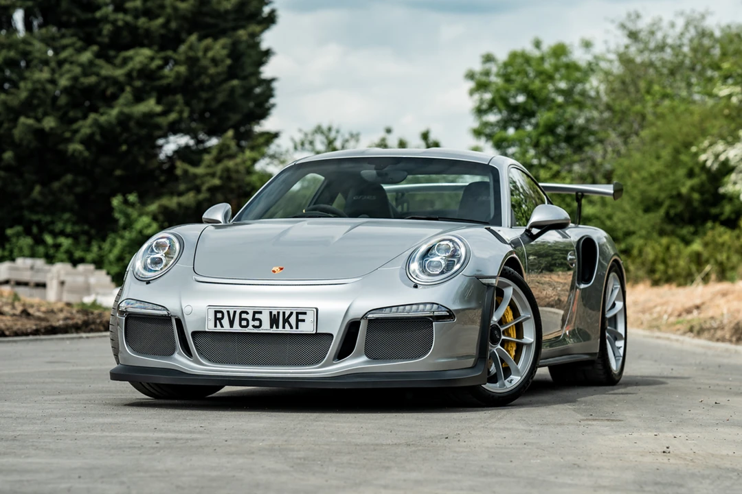 2015 Porsche 991 GT3 RS - Image 2 of 31