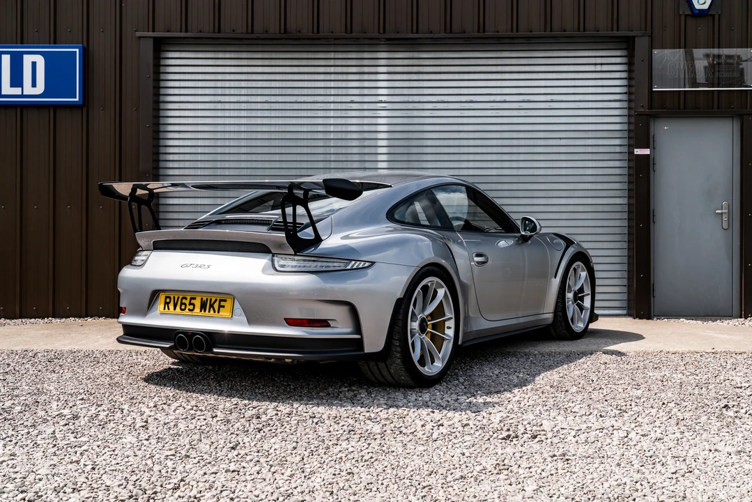 2015 Porsche 991 GT3 RS - Image 17 of 31