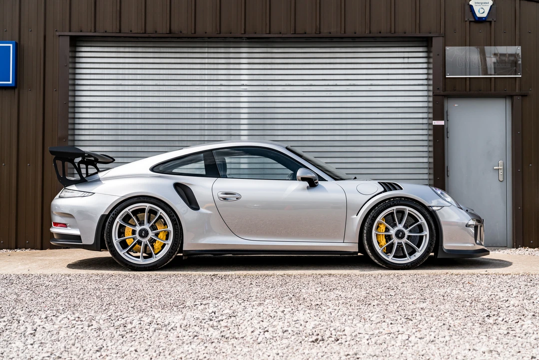 2015 Porsche 991 GT3 RS - Image 18 of 31