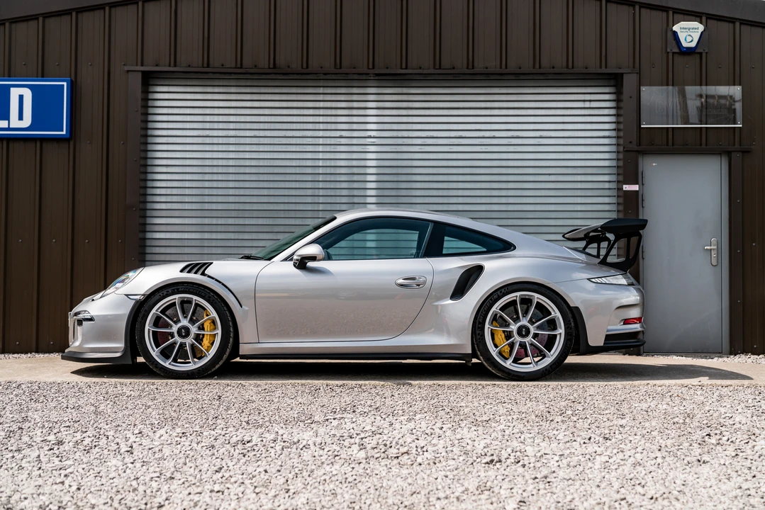 2015 Porsche 991 GT3 RS - Image 14 of 31