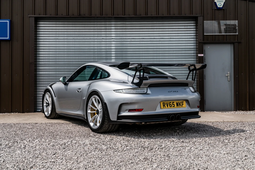 2015 Porsche 991 GT3 RS - Image 15 of 31