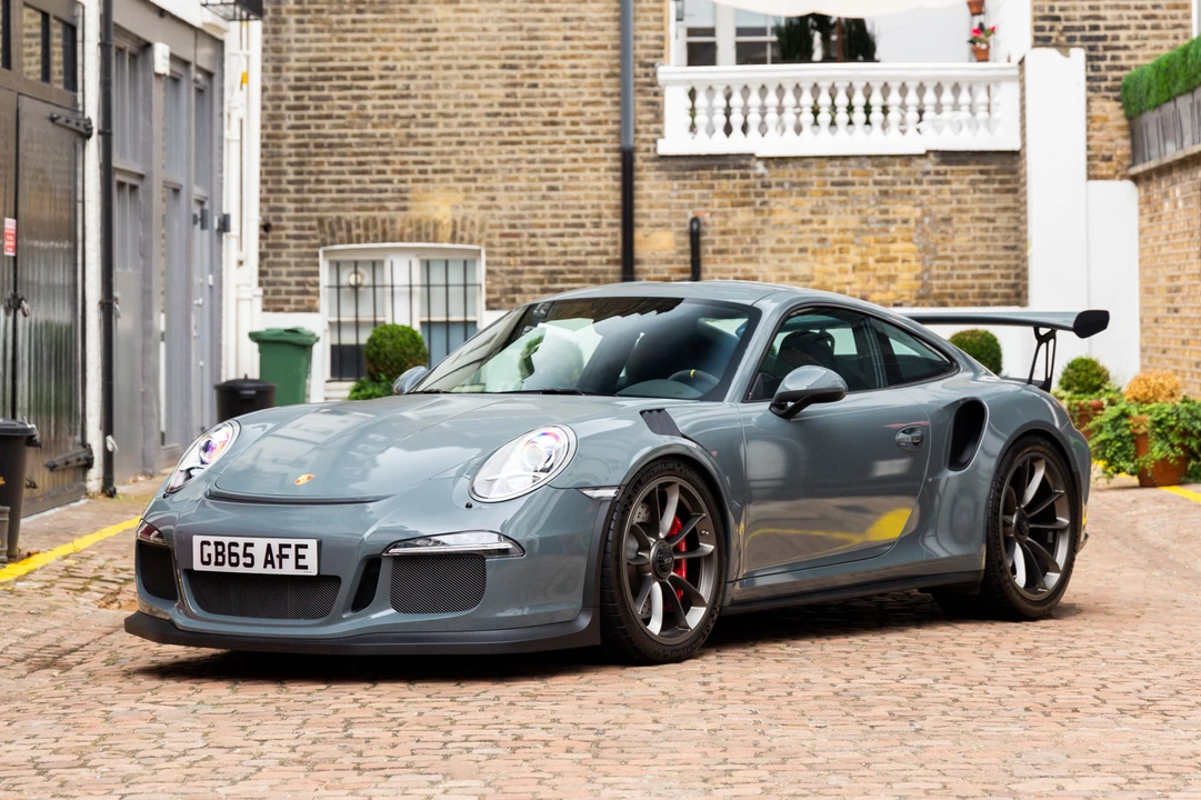 2015 Porsche 991 GT3 RS - Image 2 of 31