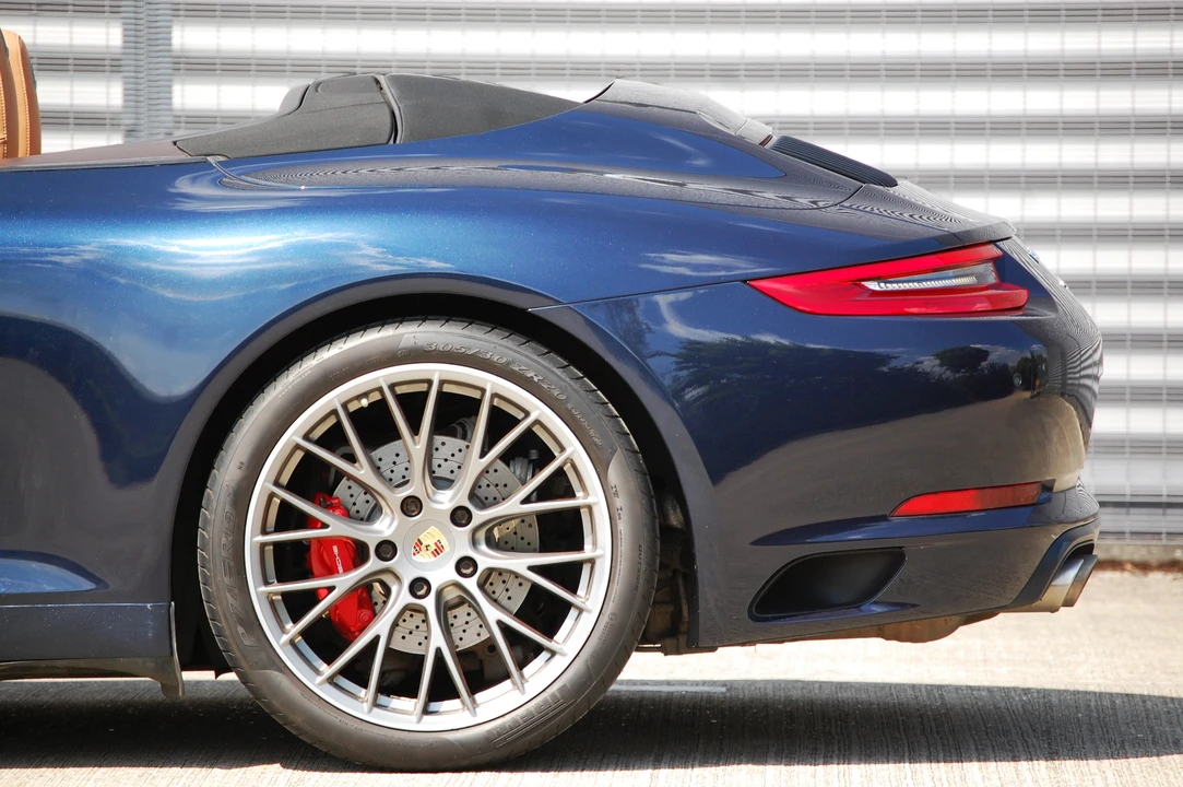 2015 Porsche 991 Carrera S - Image 10 of 31