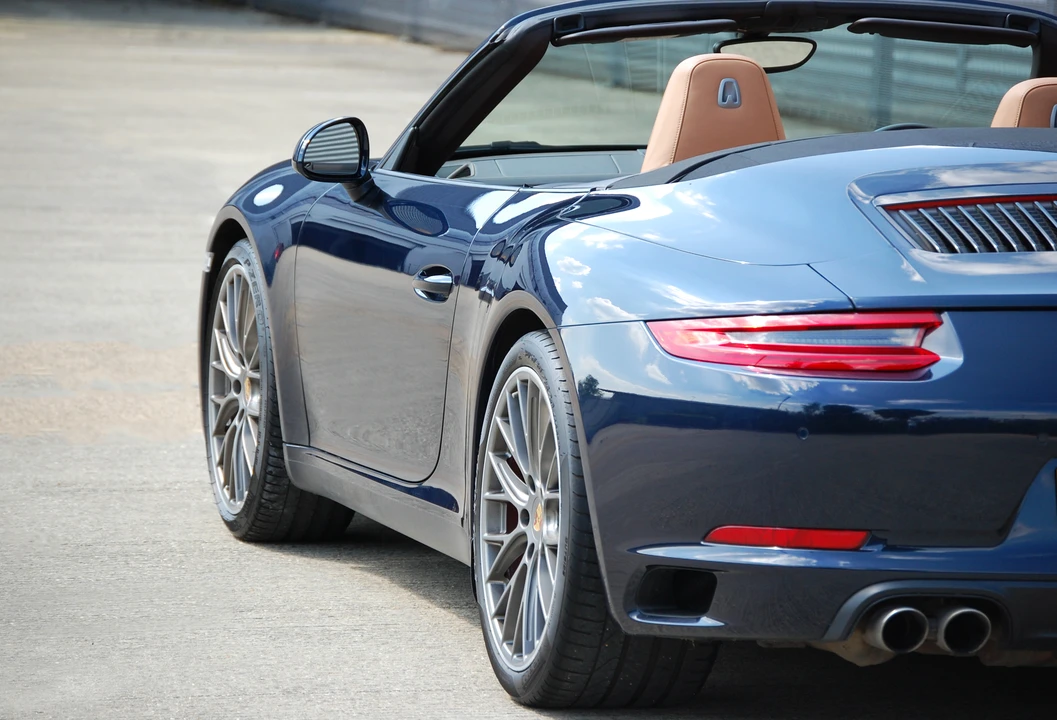 2015 Porsche 991 Carrera S - Image 12 of 31