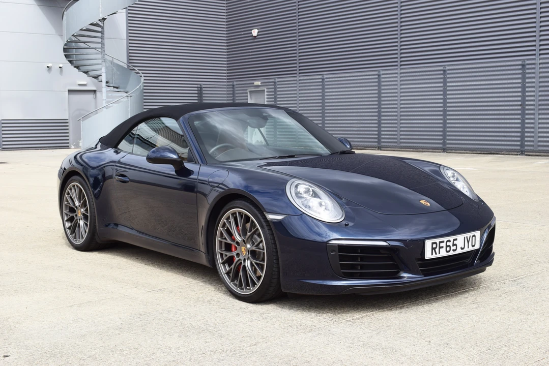 2015 Porsche 991 Carrera S - Image 13 of 31