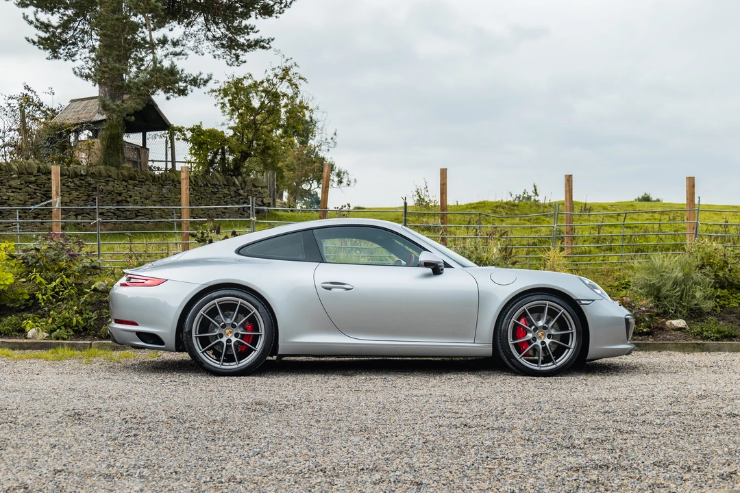2015 Porsche 991 Carrera S - Image 5 of 31