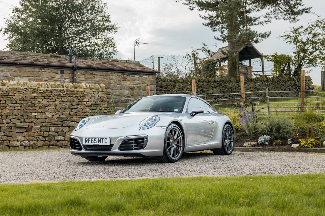 2015 Porsche 991 Carrera S - Image 17 of 31
