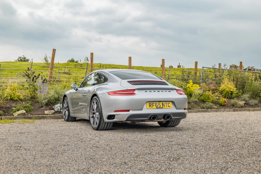 2015 Porsche 991 Carrera S - Image 8 of 31