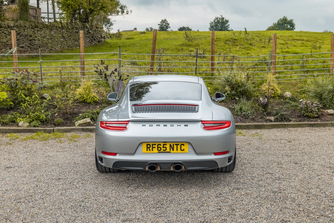 2015 Porsche 991 Carrera S - Image 15 of 31