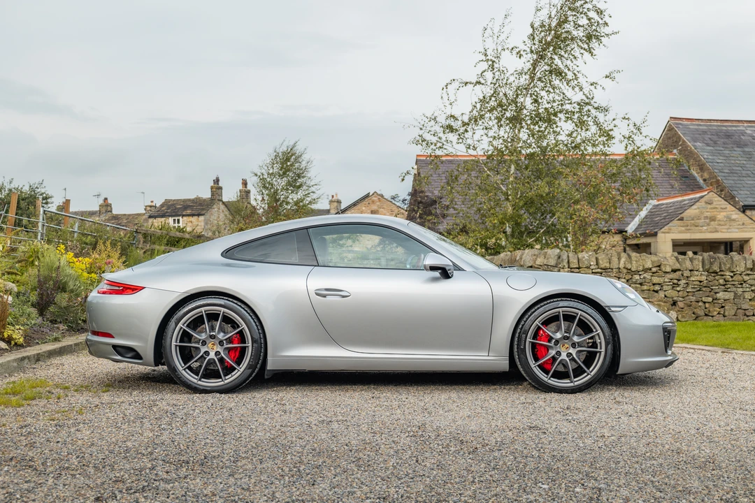 2015 Porsche 991 Carrera S - Image 13 of 31