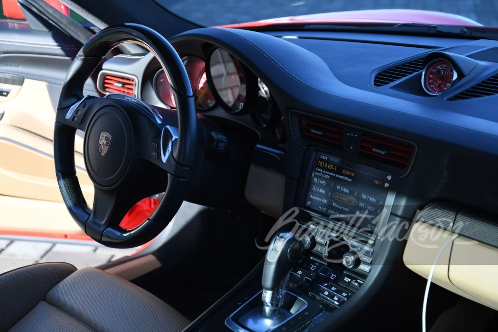 2015 Porsche 991 Turbo - Image 16 of 31