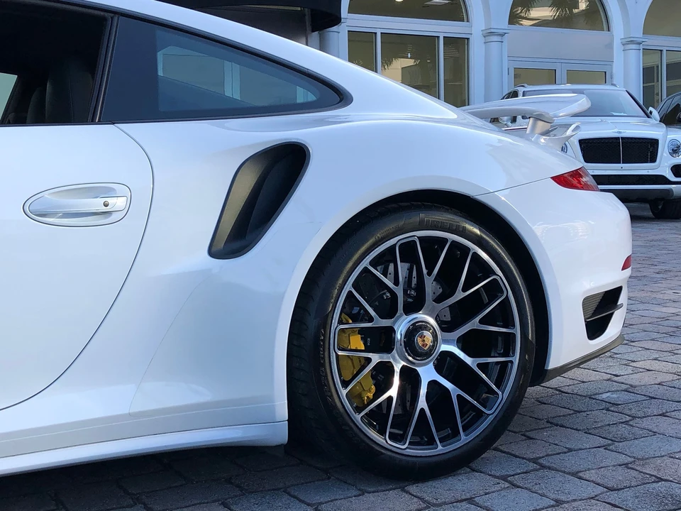 2015 Porsche 991 Turbo S - Image 9 of 24
