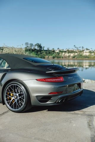 2015 Porsche 911 - Image 3 of 23