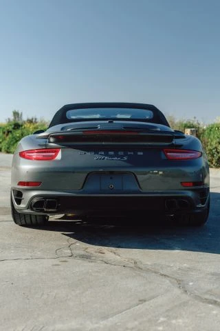 2015 Porsche 911 - Image 9 of 23