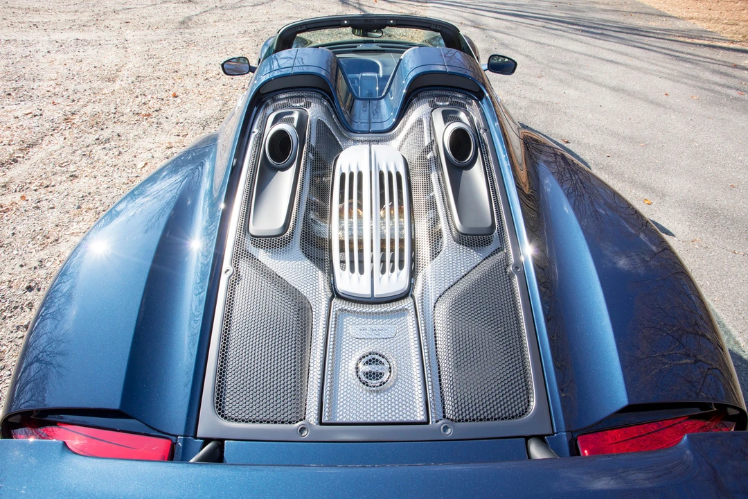 2015 Porsche 918 Spyder - Image 30 of 31