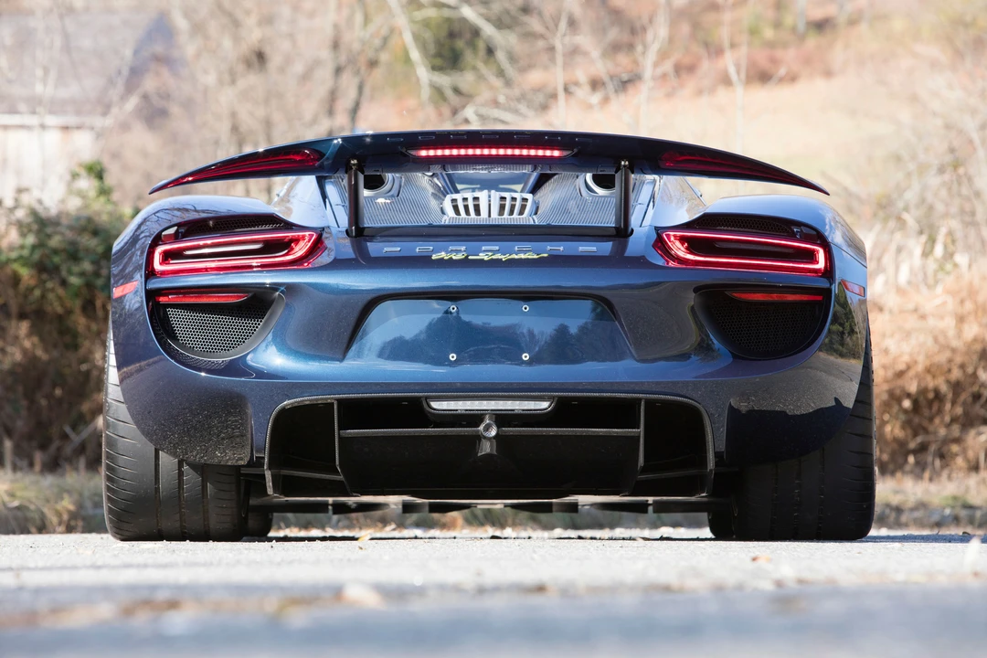 2015 Porsche 918 Spyder - Image 5 of 31