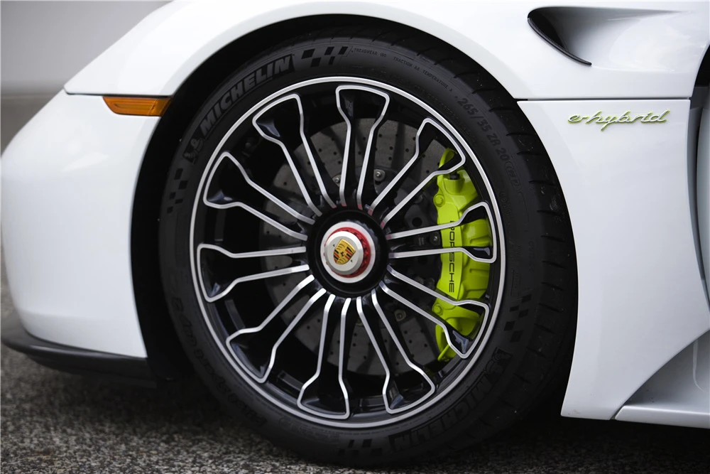 2015 Porsche 918 Spyder - Image 8 of 13