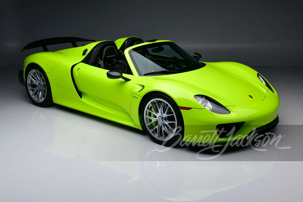 2015 Porsche 918 Spyder - Image 16 of 31