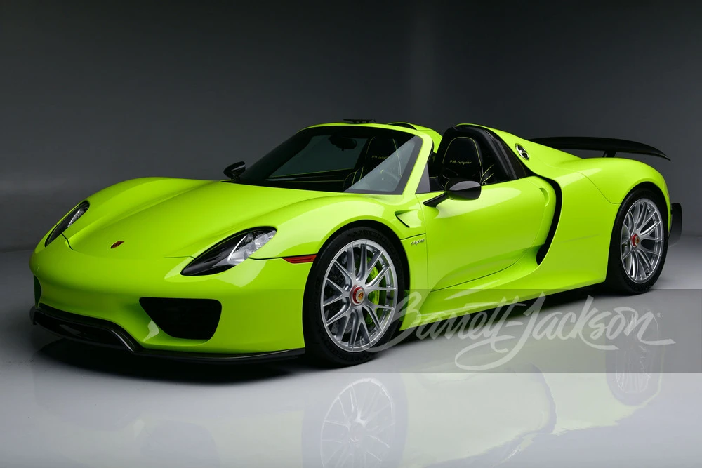 2015 Porsche 918 Spyder - Image 29 of 31