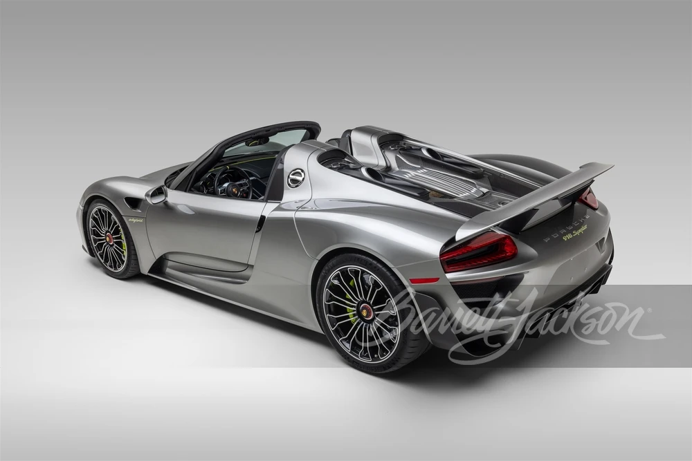 2015 Porsche 918 Spyder - Image 3 of 31
