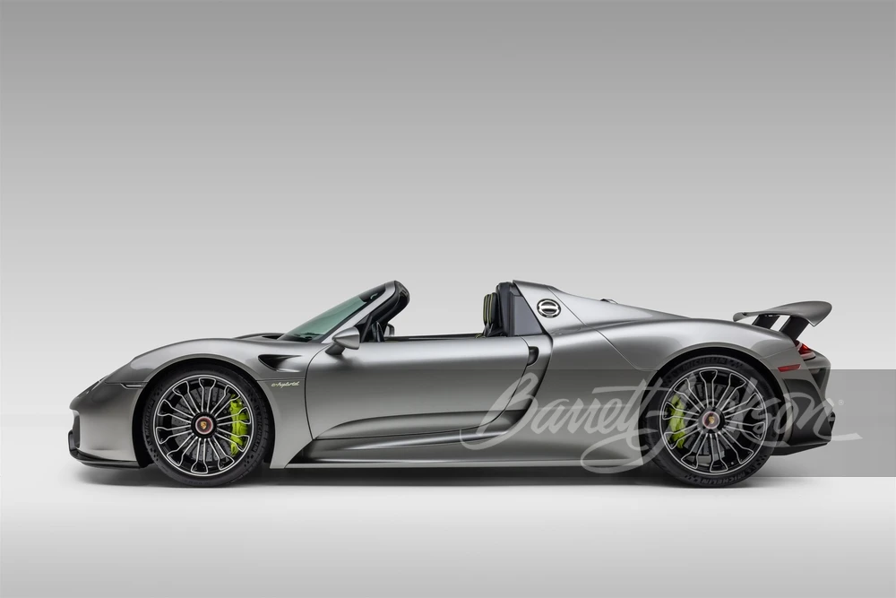 2015 Porsche 918 Spyder - Image 2 of 31