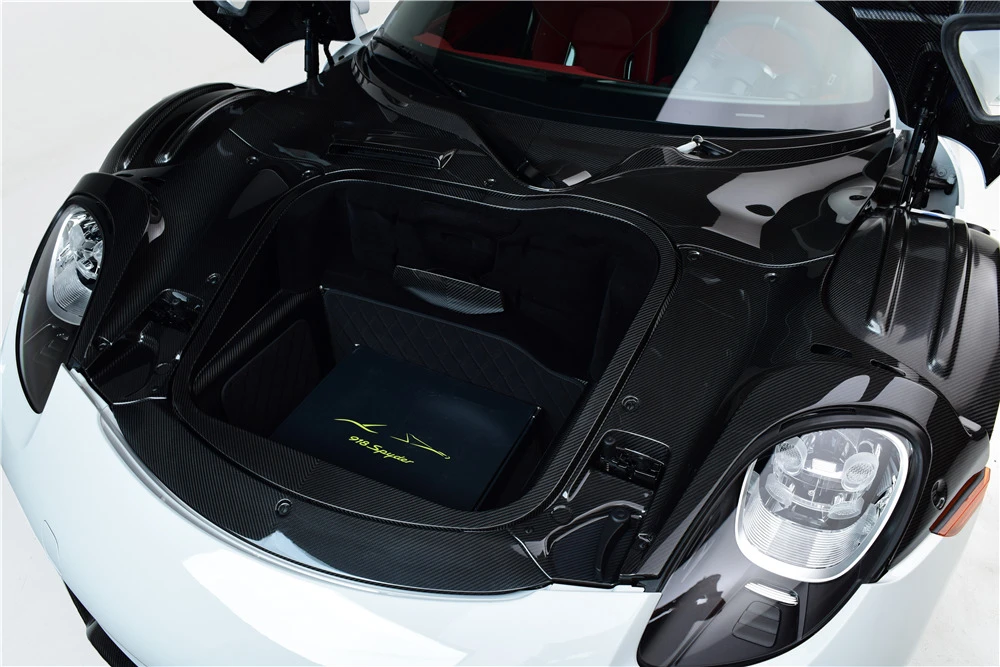 2015 Porsche 918 Spyder - Image 6 of 9