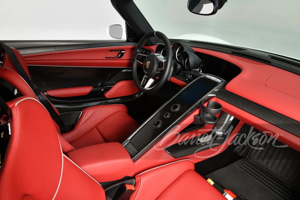 2015 Porsche 918 Spyder - Image 3 of 31