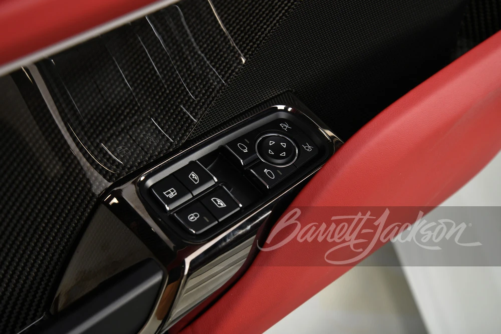 2015 Porsche 918 Spyder - Image 6 of 31