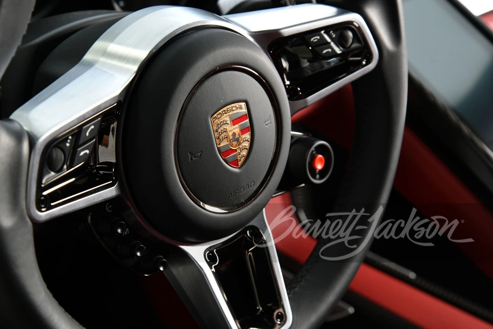 2015 Porsche 918 Spyder - Image 8 of 31
