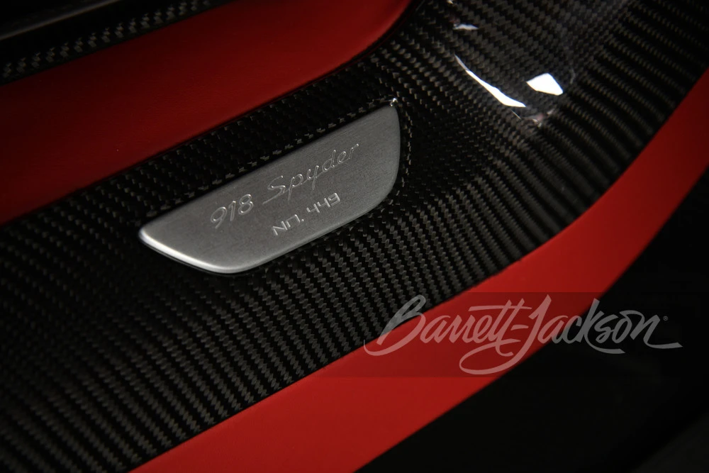 2015 Porsche 918 Spyder - Image 16 of 31