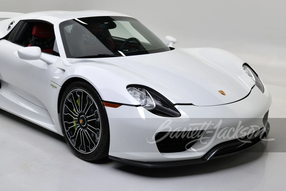 2015 Porsche 918 Spyder - Image 22 of 31