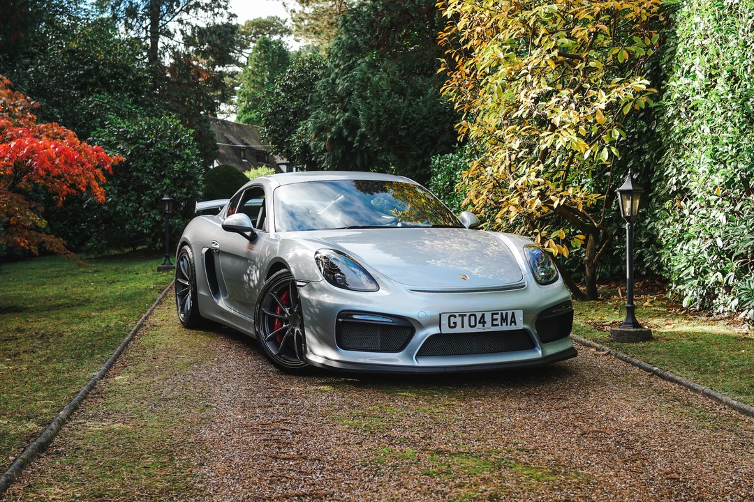 2015 Porsche 981 Cayman GT4 - Image 18 of 31