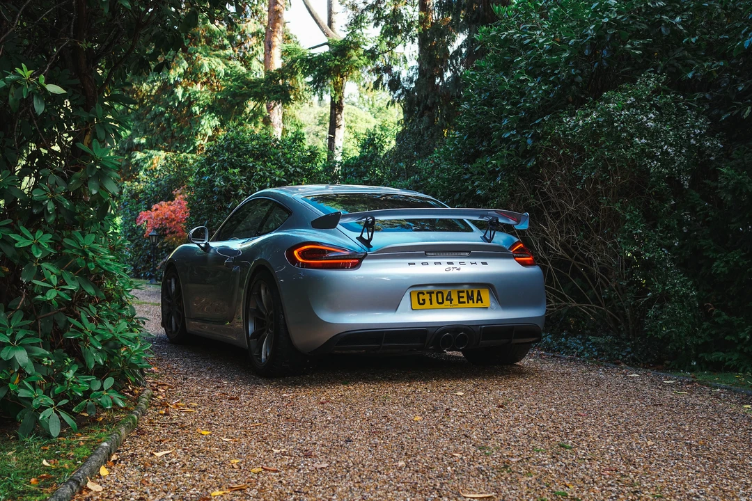 2015 Porsche 981 Cayman GT4 - Image 13 of 31