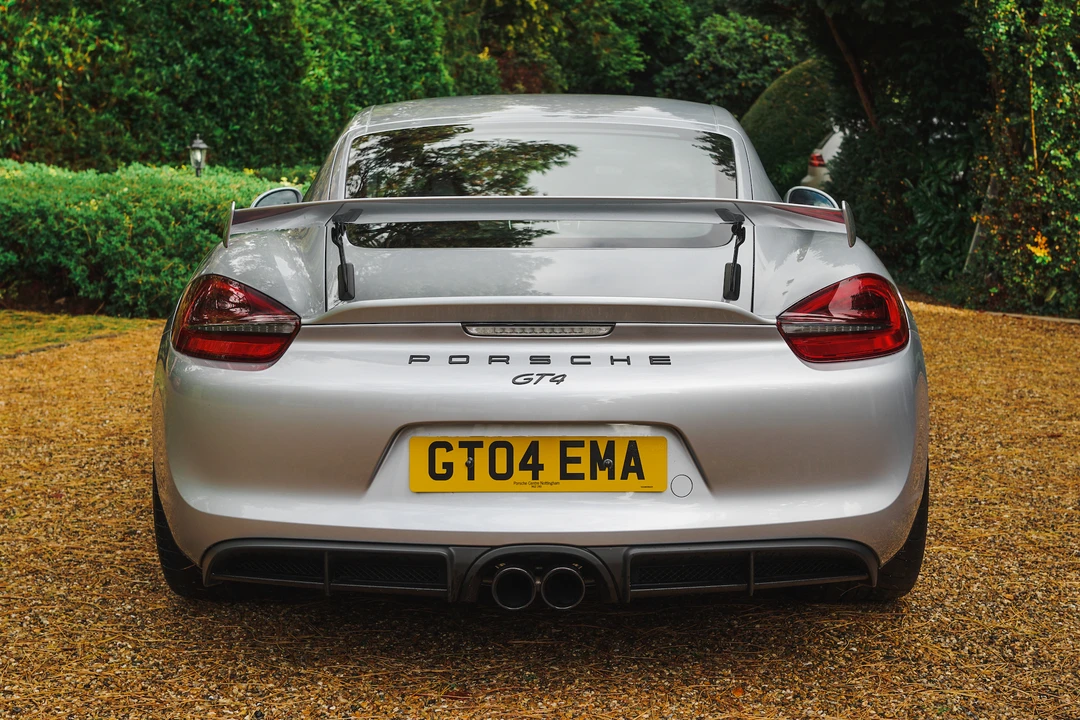 2015 Porsche 981 Cayman GT4 - Image 20 of 31
