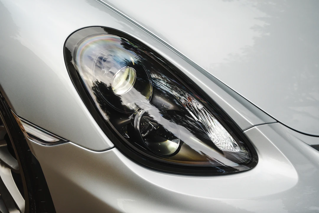 2015 Porsche 981 Cayman GT4 - Image 30 of 31