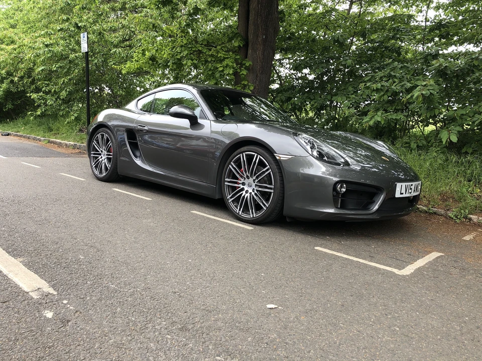 2015 Porsche 981 Cayman S - Image 3 of 31