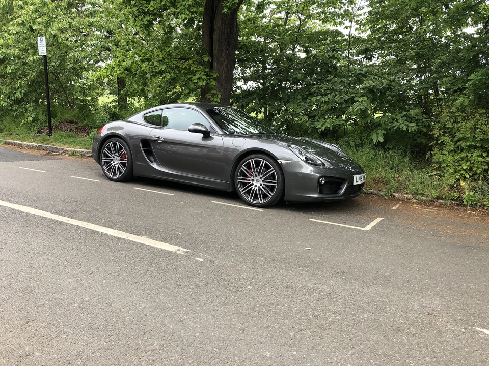 2015 Porsche 981 Cayman S - Image 6 of 31