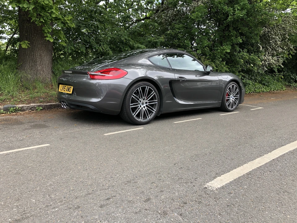2015 Porsche 981 Cayman S - Image 8 of 31