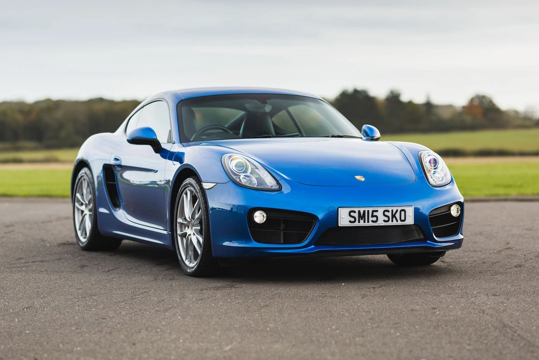 2015 Porsche 981 Cayman S - Image 2 of 31